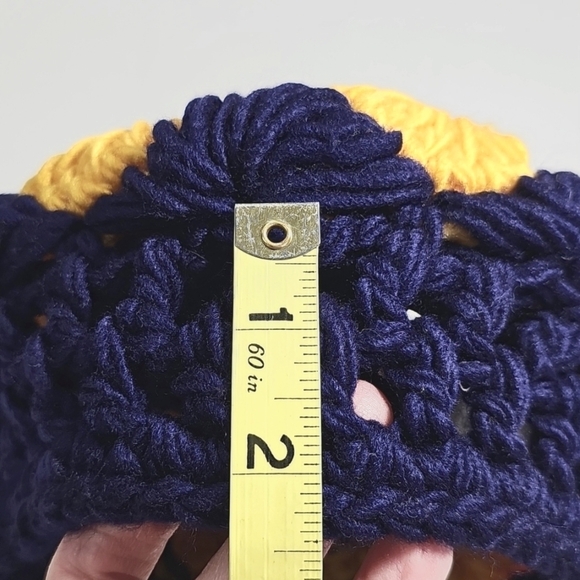 Vtg English Village Navy and Yellow Crochet Beret - Picture 8 of 9
